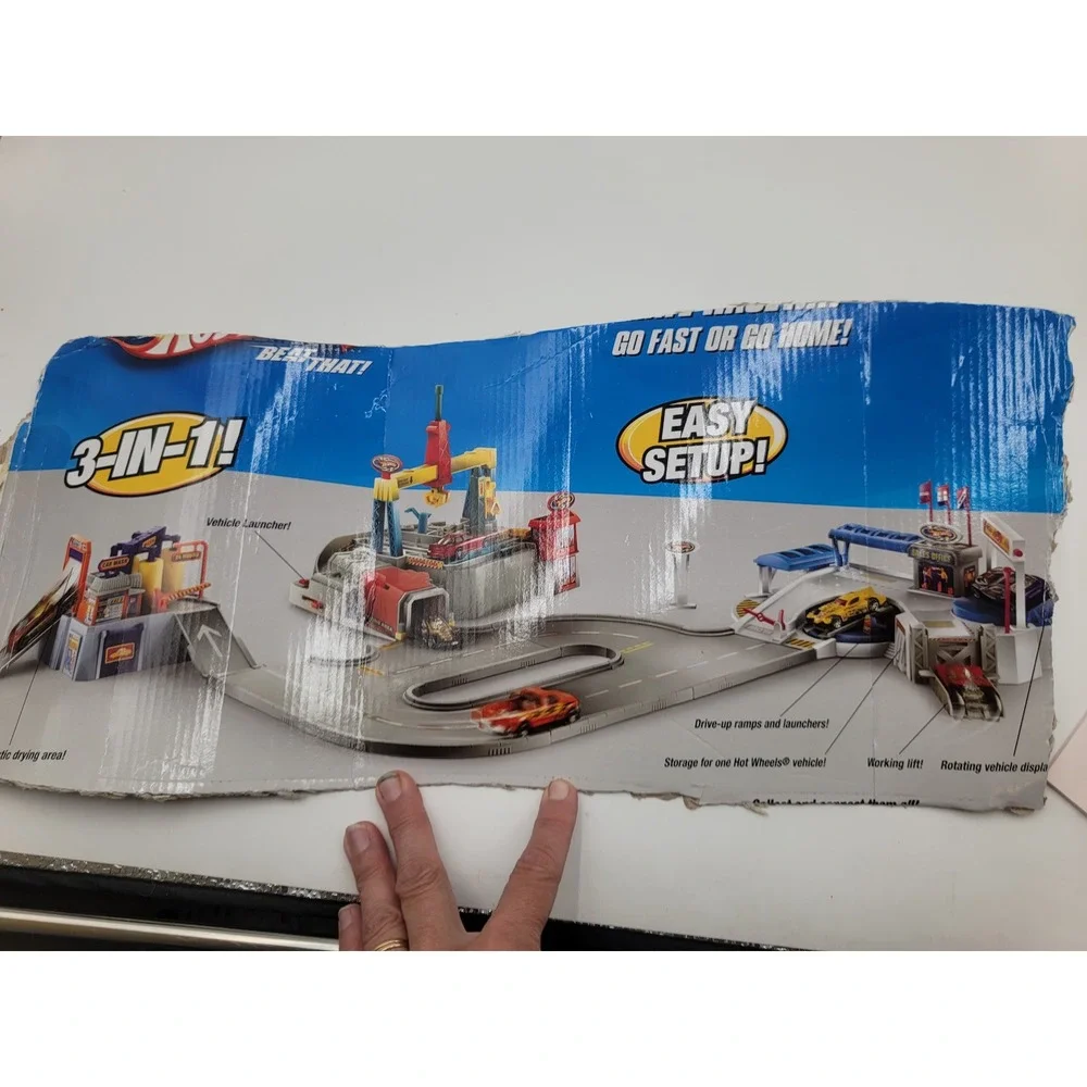 4 Set LOT Hot Wheels Beat‎ That Ultimate Raceway Hot-Rod Garage Super Jump